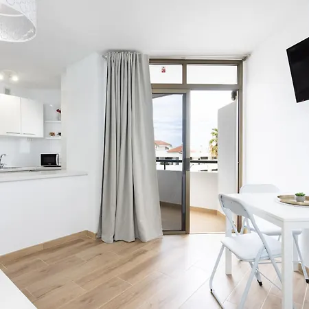 Ocean View & Pool Cristianos Summerland * לוס כריסטיאנוס